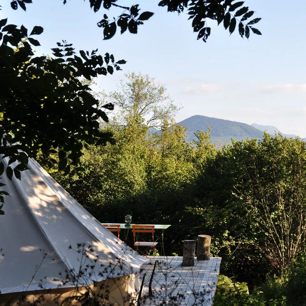 Les cabanes du bois basalte · Manzat, Auvergne à Manzat — salle de bain